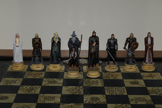 Eaglemoss Chess Lord of the Rings Theoden White Knight with box #9